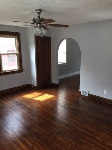 Photo - 2043 Boggs Ave