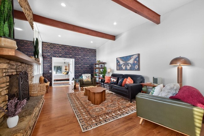 Photo - 5BR Retreat w/ Private Indoor Pool In Greensburg