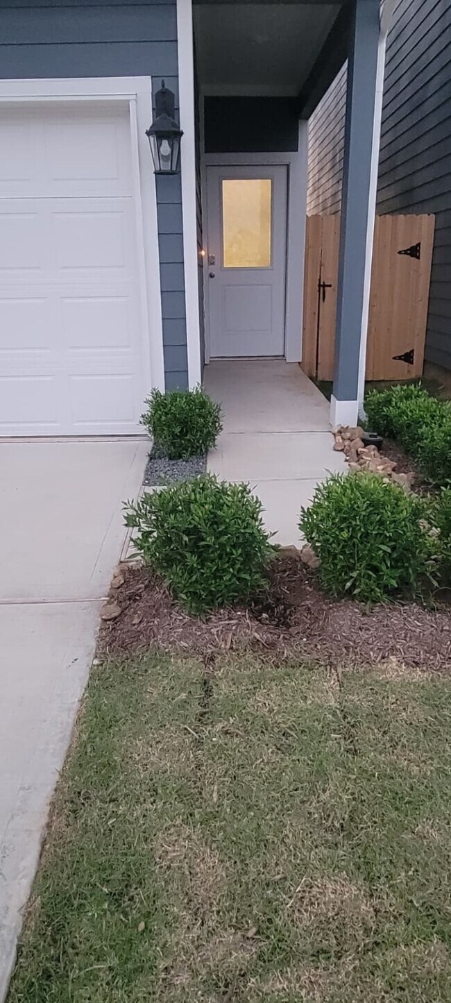 Photo - 3566 Blue Mockingbird St