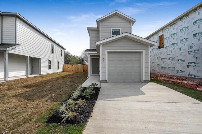Building Photo - 61 Trinity Cir