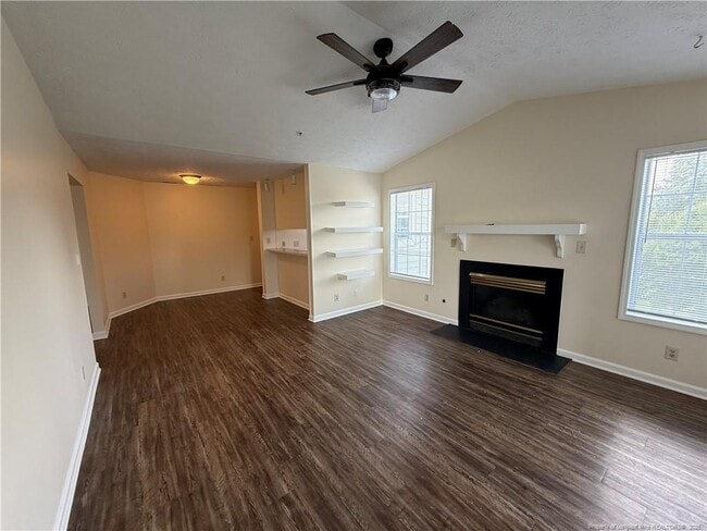 Photo - 300 Waterdown Dr Condo