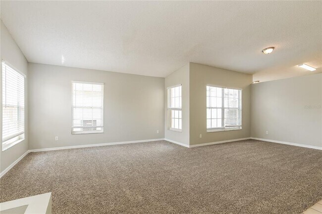 Photo - 8664 Wellington Loop