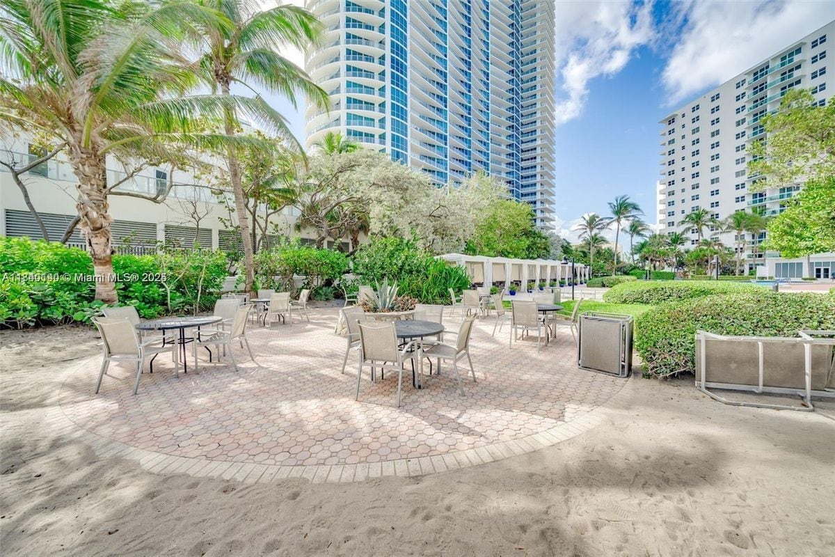 Photo - 3001 S Ocean Dr