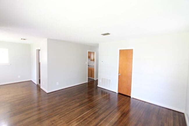 2307 17th St Ensley