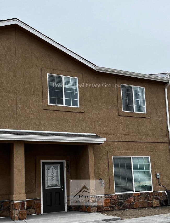 Photo - 7863 Sand Lake Heights