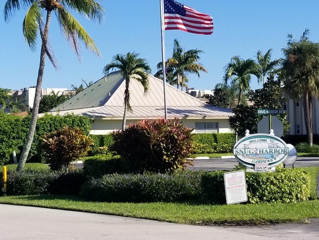 Photo - 638 Snug Harbor Dr Unit E4