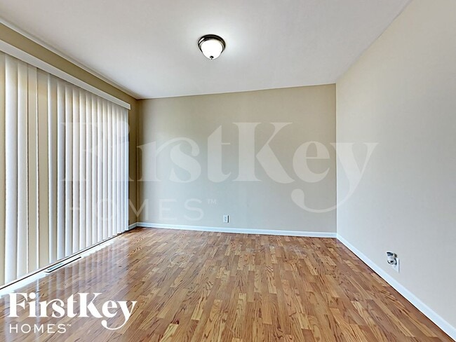 Photo - 8920 Woody Trail