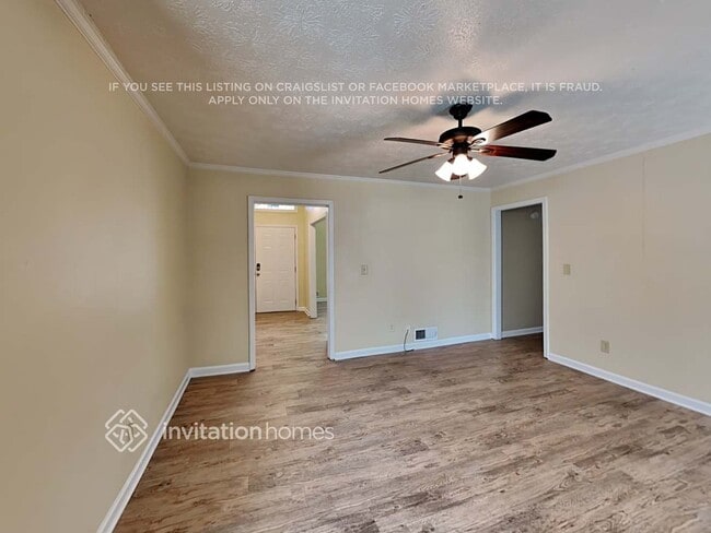 Photo - 2907 Spring Lake Dr