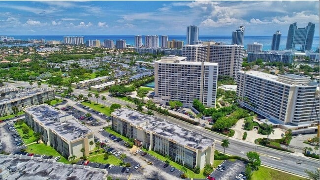 Building Photo - 501 Three Islands Boulevard Unit 303 Rental