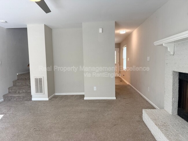 Photo - 2922 Glenridge Dr