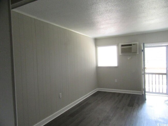 Photo - 204 4th Ave N