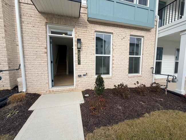 Photo - 15375 Sunray Aly