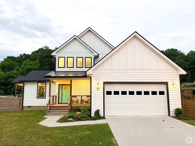 Building Photo - Gorgeous Swannanoa Rental!