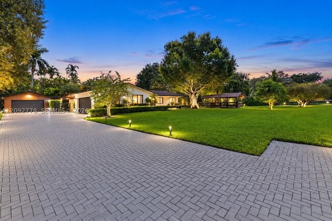 4100 SW 102nd Ave