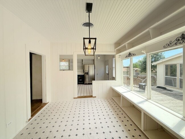 Photo - 1214 Sutton Dr