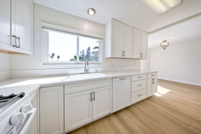 Photo - Charming 55+ Fully Remodeled 2 Br. 1 Ba. Duplex - Sunny Hills