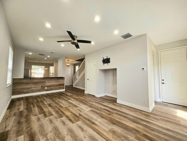 Photo - 318 September St