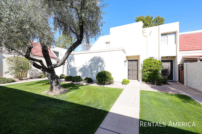 Photo - 7812 E Rovey Ave Townhome