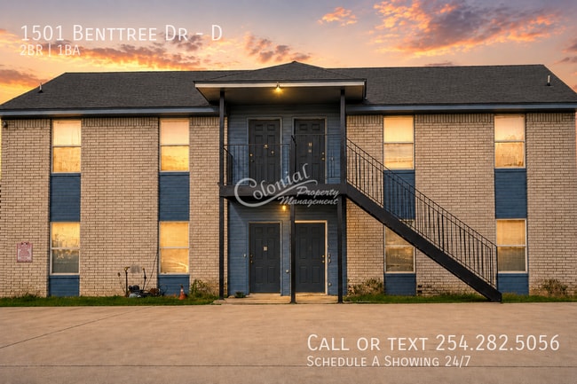 Building Photo - 1501 Benttree Dr