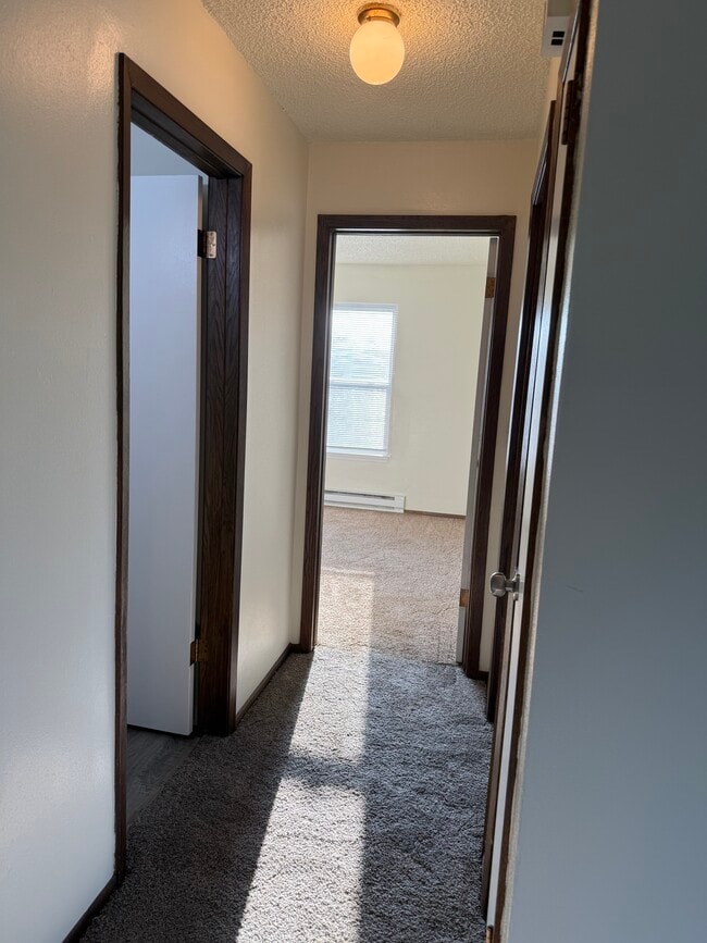 109 E Monroe Ave