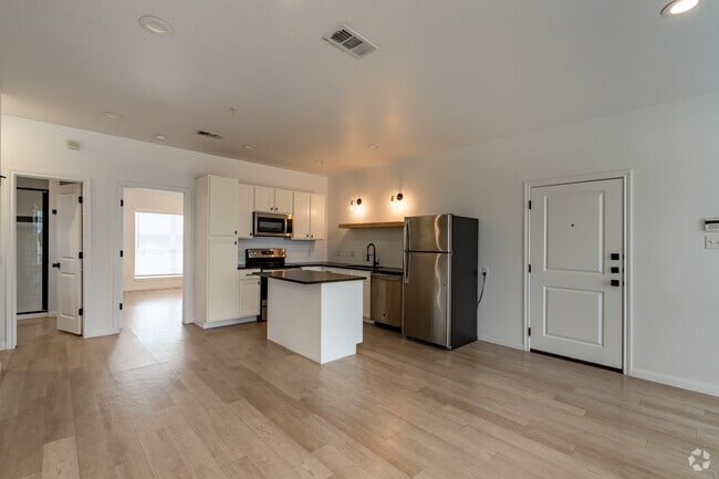 1BR, 1BA - 800SF - Kitchen