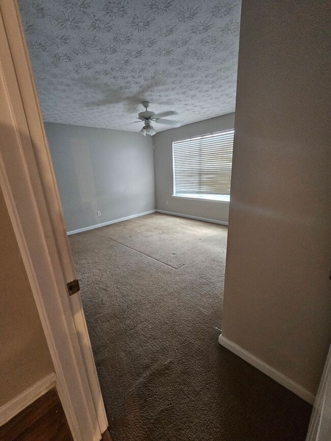 Photo - Awesome 2br 2ba downstairs apartment in The Grove!