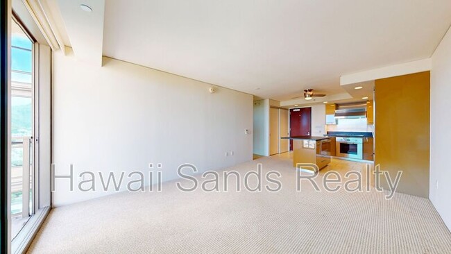 Photo - 1200 Queen Emma St