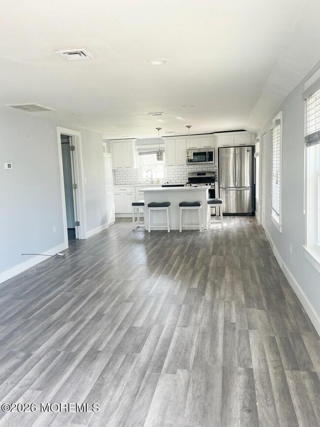 37 Myrtle Ave