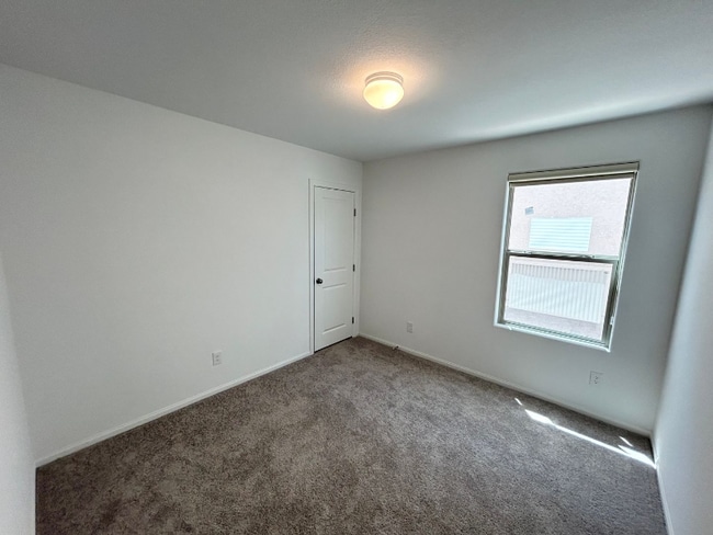 Photo - 5676 Golden Orch St