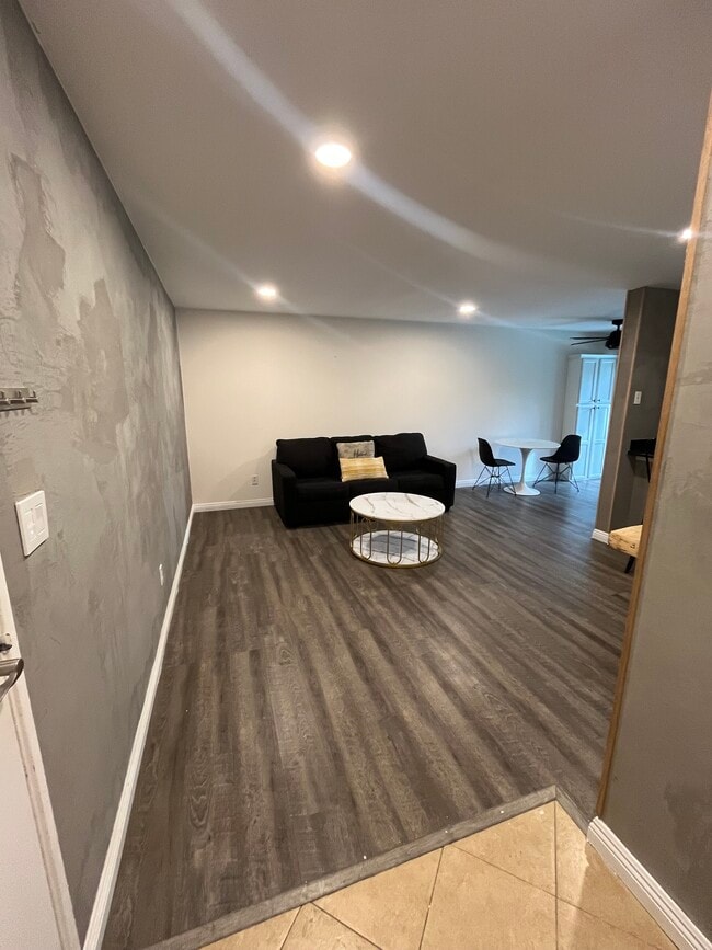 Photo - 4860 Rolando Ct Unidad 55