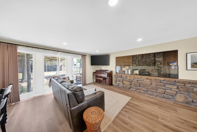 904 NW L St Unit SI ID1631833P