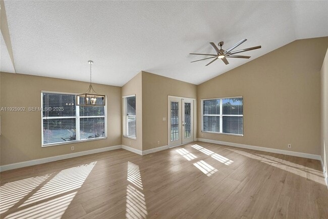 Photo - 9012 Lake Park Cir S