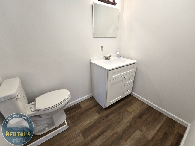 Photo - 3-Bed/1.5-Bath Duplex Unit Available - Close to Campus!