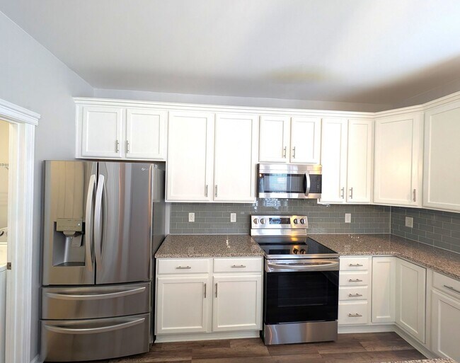 Photo - Pristine 4 bed, 2.5 bath Home Located in the Falcon Ridge Community!