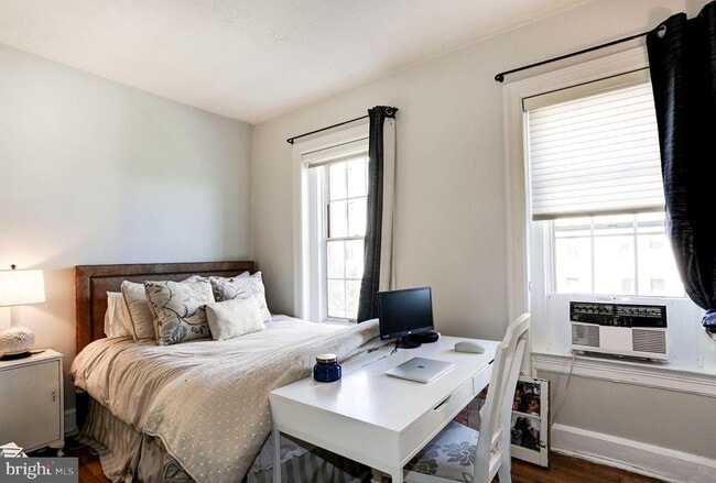 Photo - 2227 20th St NW Unidad 504