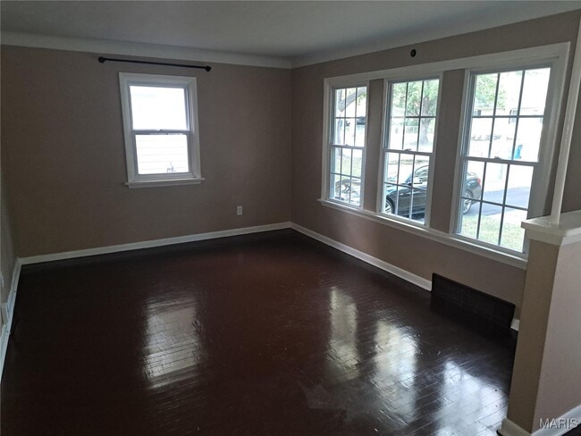 Photo - 6933 Berkridge Ct