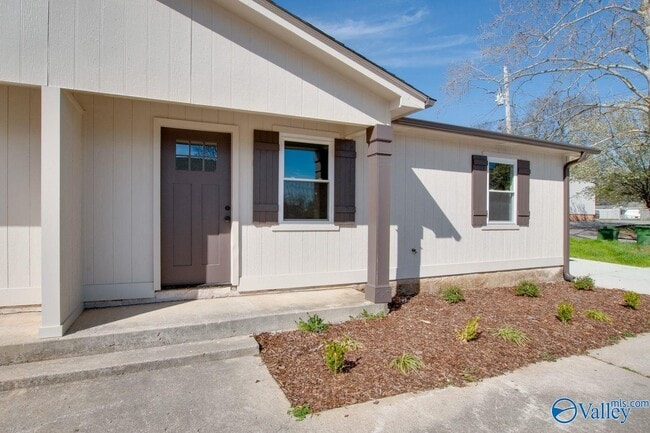 Photo - 4104 Mc Vay St SW