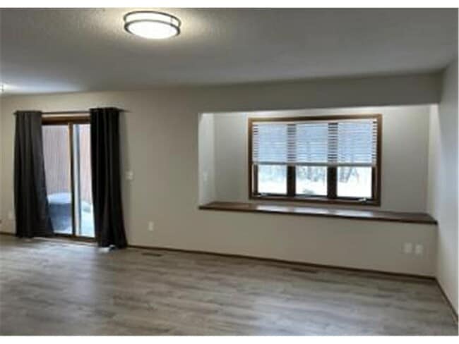 Photo - 17553 Ionia Path