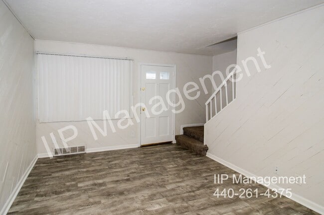 Photo - 450 Kenwood Dr