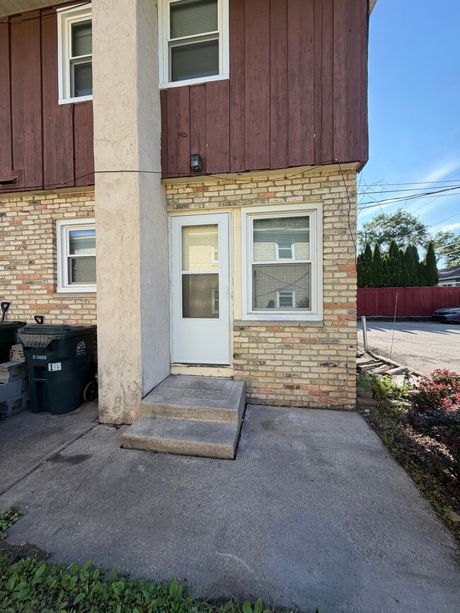 Photo - 4318 Lumley Rd
