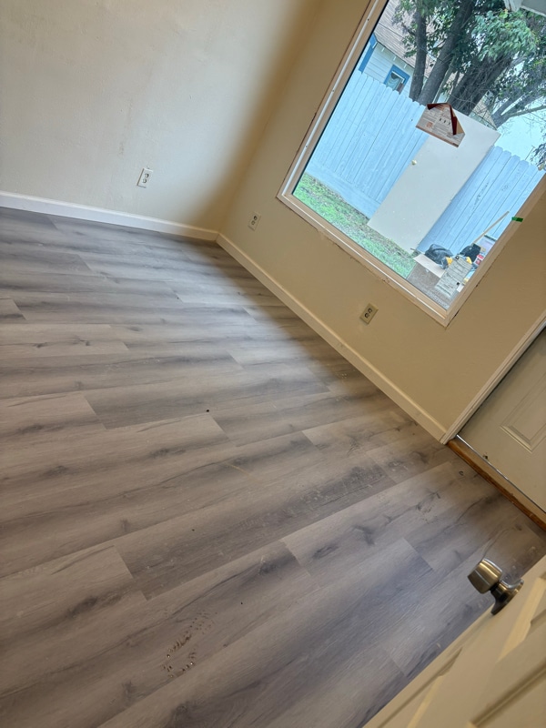 Photo - 4705 Yosemite Blvd Unidad B