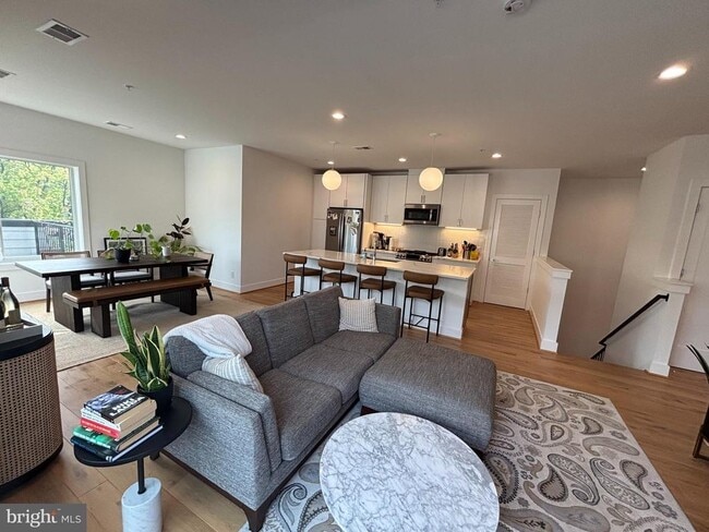 Photo - 2234 11th St NW Unidad 303