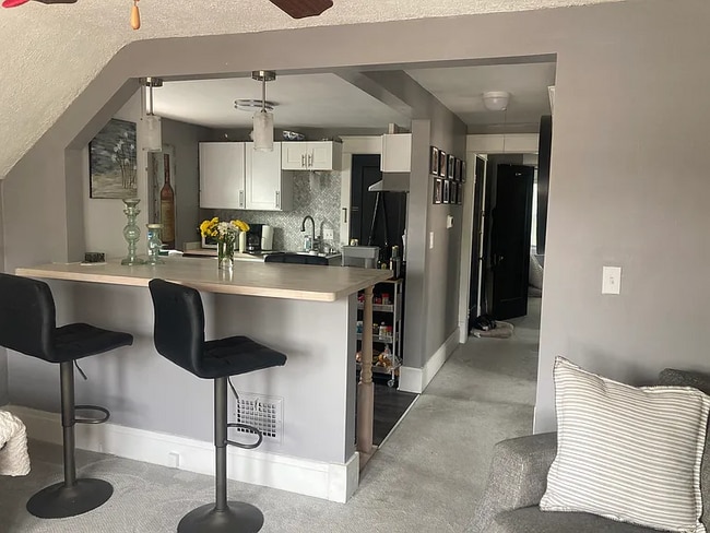 Building Photo - 462 Taunton Pl Unit 462 Taunton Pl