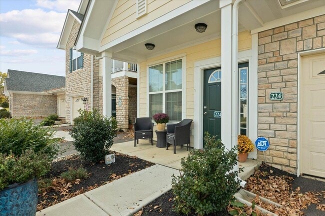 Photo - 224 Lake Cove Dr