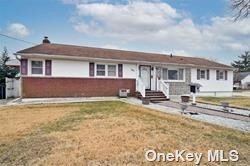 Photo - 363 W Merrick Rd