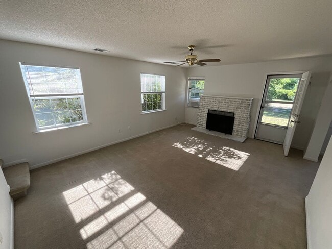 Photo - Beautiful 4/2 Frame Home in Marianna on Well