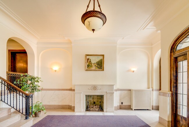 SYLVESTER MANOR APARTMENTS