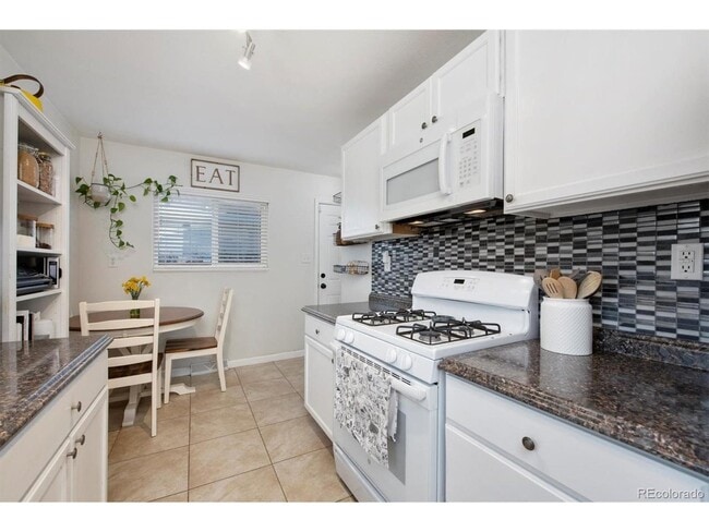 Photo - 4850 W Virginia Ave