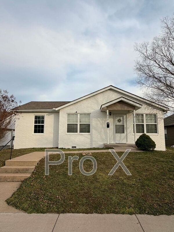 Photo - 2121 S Kentucky Ave