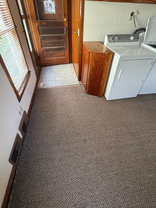 Photo - 1116 E Davenport St